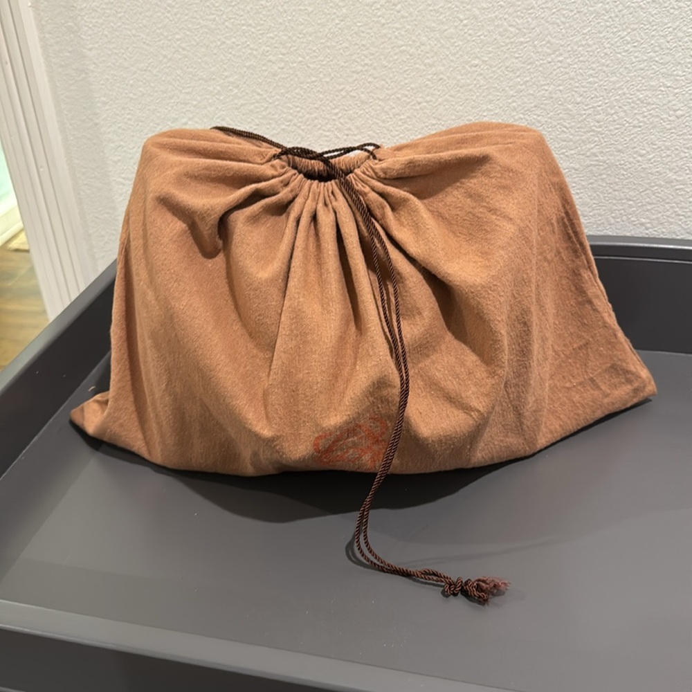 LOEWE Heritage Leather Tote - Picture 16 of 16